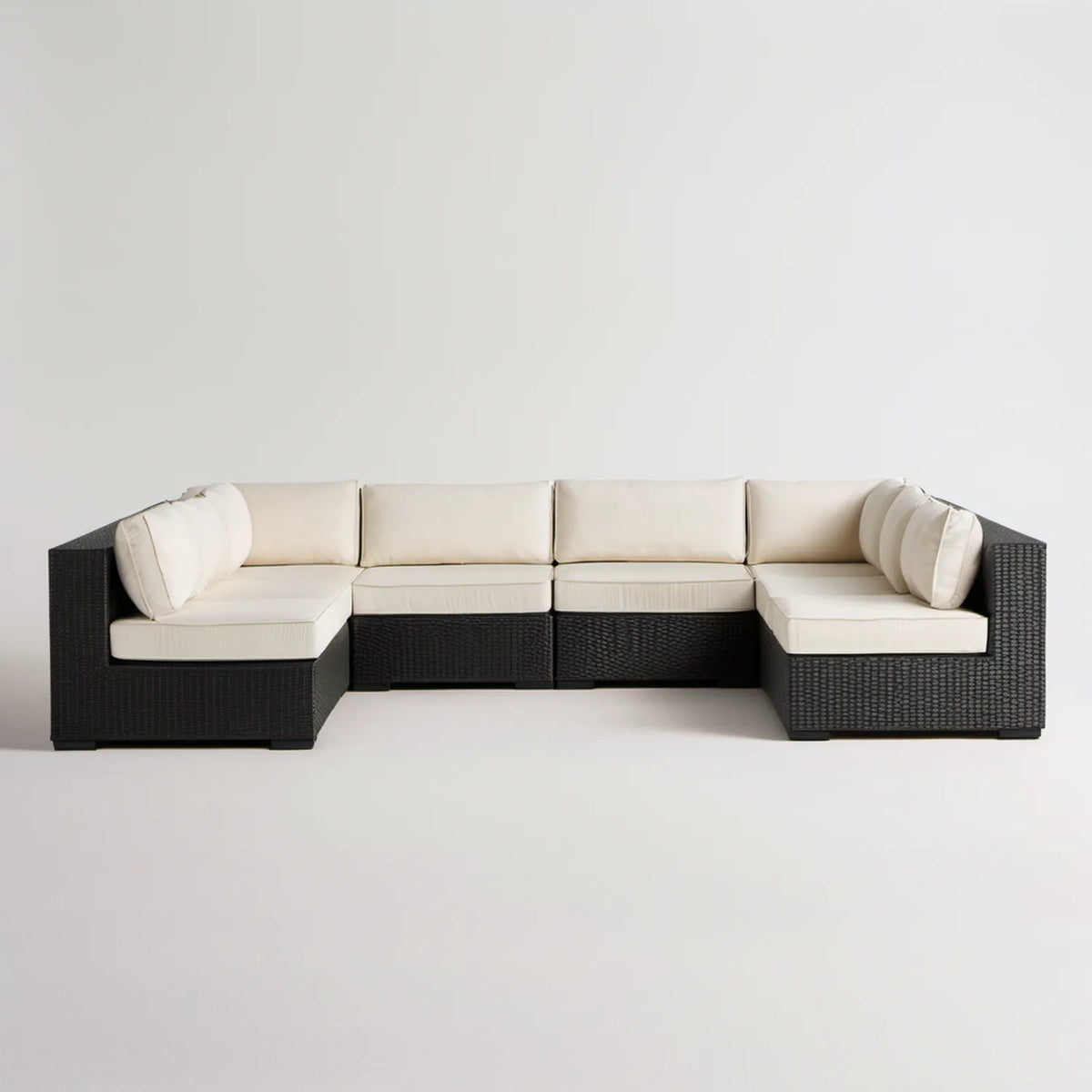 Modułowa sofa ogrodowa w kształcie U z technorattanu, czarna z kremowymi poduszkami, 280 x 210 x 65 cm