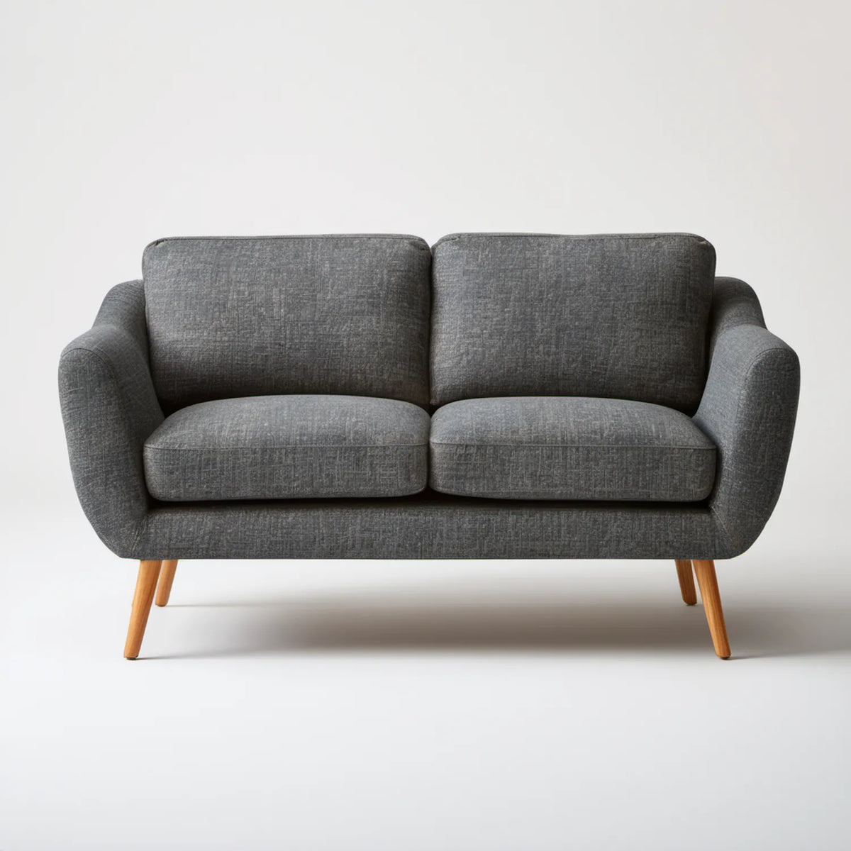 Szara sofa dwuosobowa 140 x 80 x 85 cm z tapicerką poliestrową i drewnianymi nogami